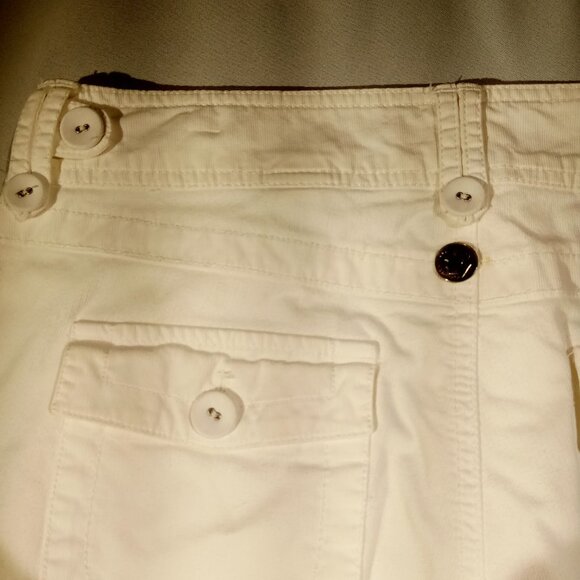 Eddie Bauer SHAW Pants  sz 8  White  Corduroy  Capris  Button detail Pockets GUC - Picture 12 of 12